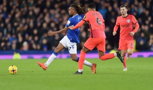  诺丁汉森林换帅如换刀，客场爆冷击败切尔西