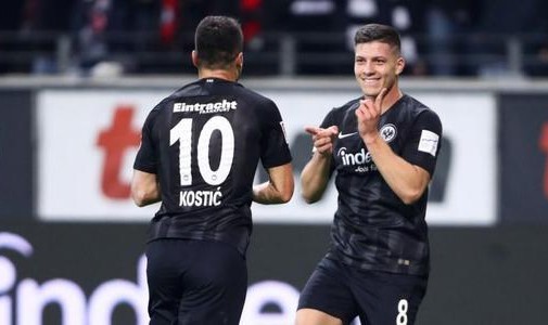  法兰克福强势崛起，德甲欧战区席位争夺愈演愈烈  