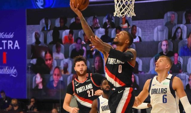  开拓者利拉德60分创队史新纪录