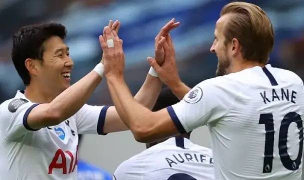  孙兴慜梅开二度，热刺客场完胜维拉巩固前四  