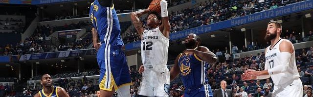  班凯罗两双魔术击败公牛结束连败颓势