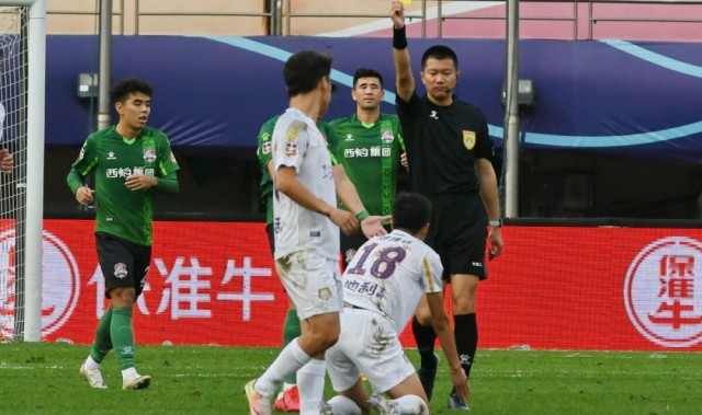  法甲保级大战混沌，五支球队深陷泥潭混战  