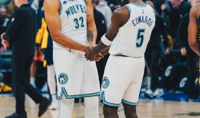  唐斯三分绝杀拯救森林狼，爱德华兹空砍40分难救主