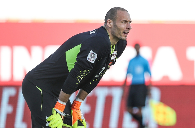  罗马门将失误,送礼对手遭绝杀逆转  